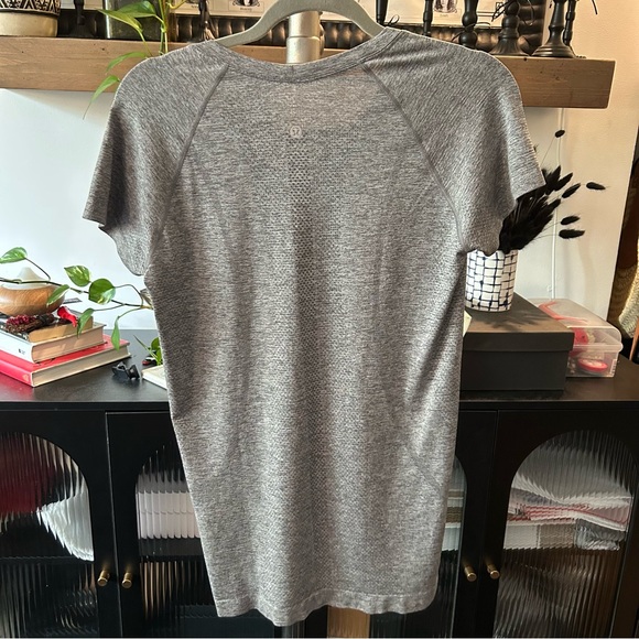 lululemon athletica Swiftly Tech Tee - Picture 5 of 8